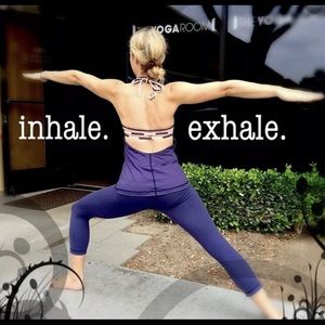 Wandering yogi lululemon halter tank sz 4 or 2